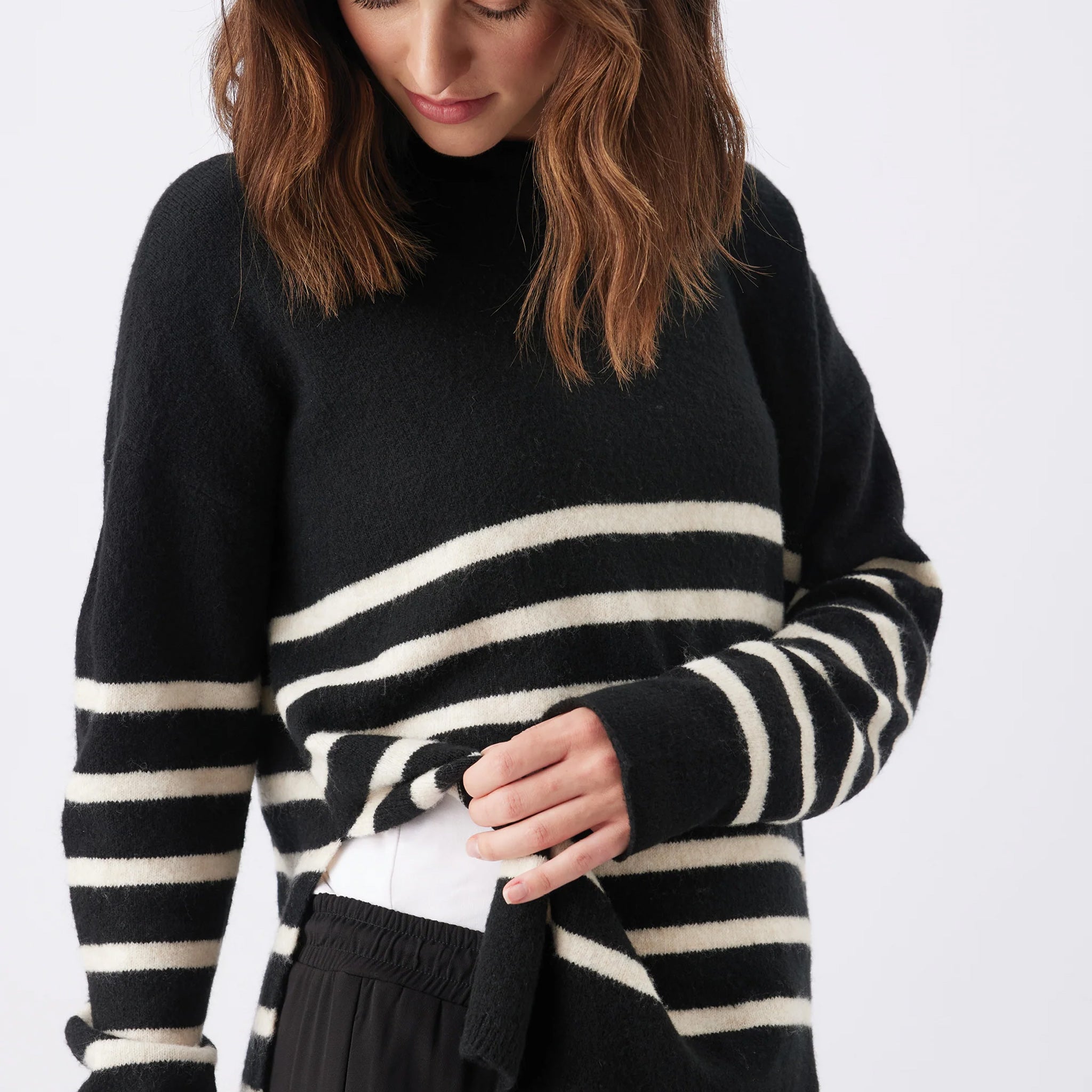 Gerrie Nursing Knit in Black & Vanilla