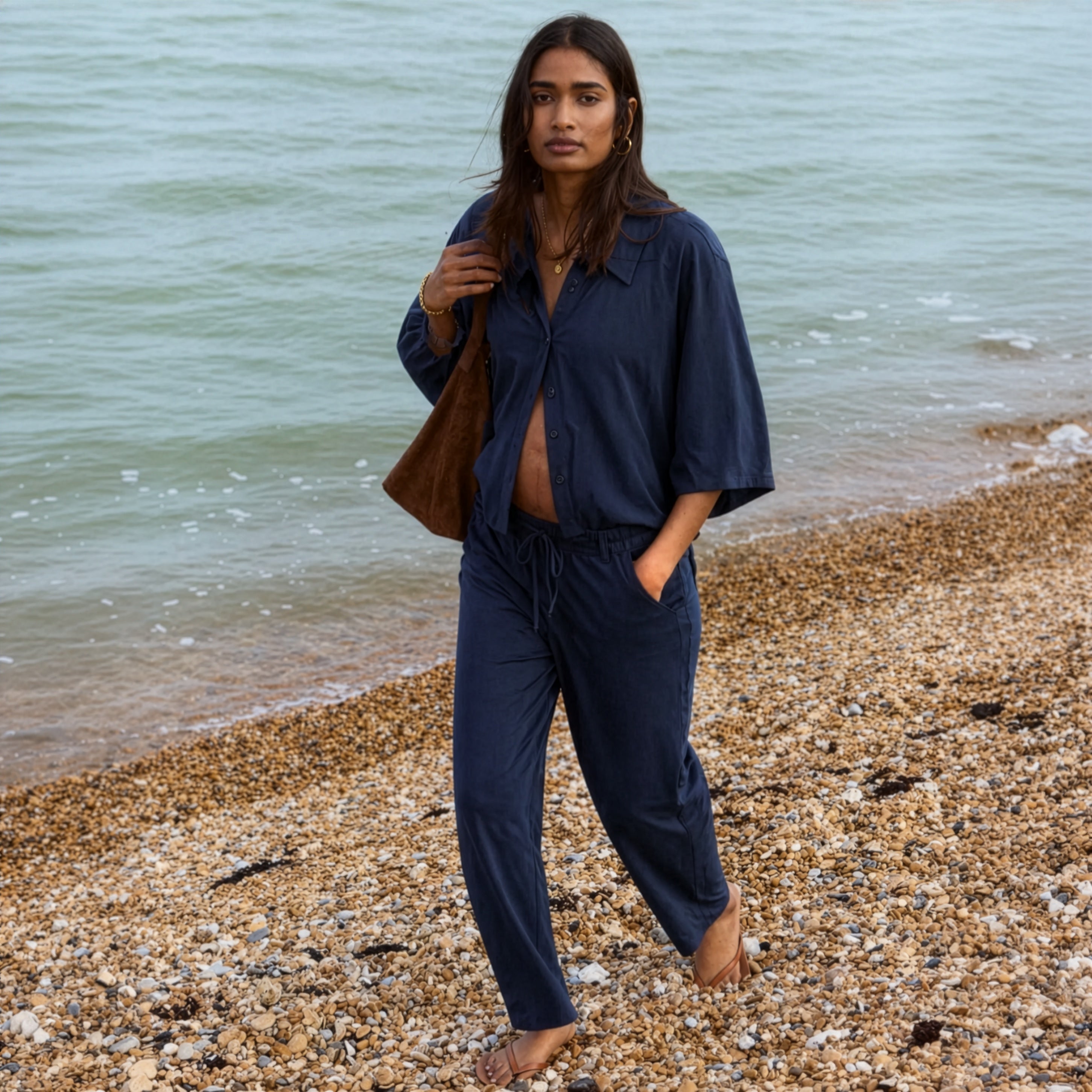 Tamara Satin Pull-On Pant in Midnight
