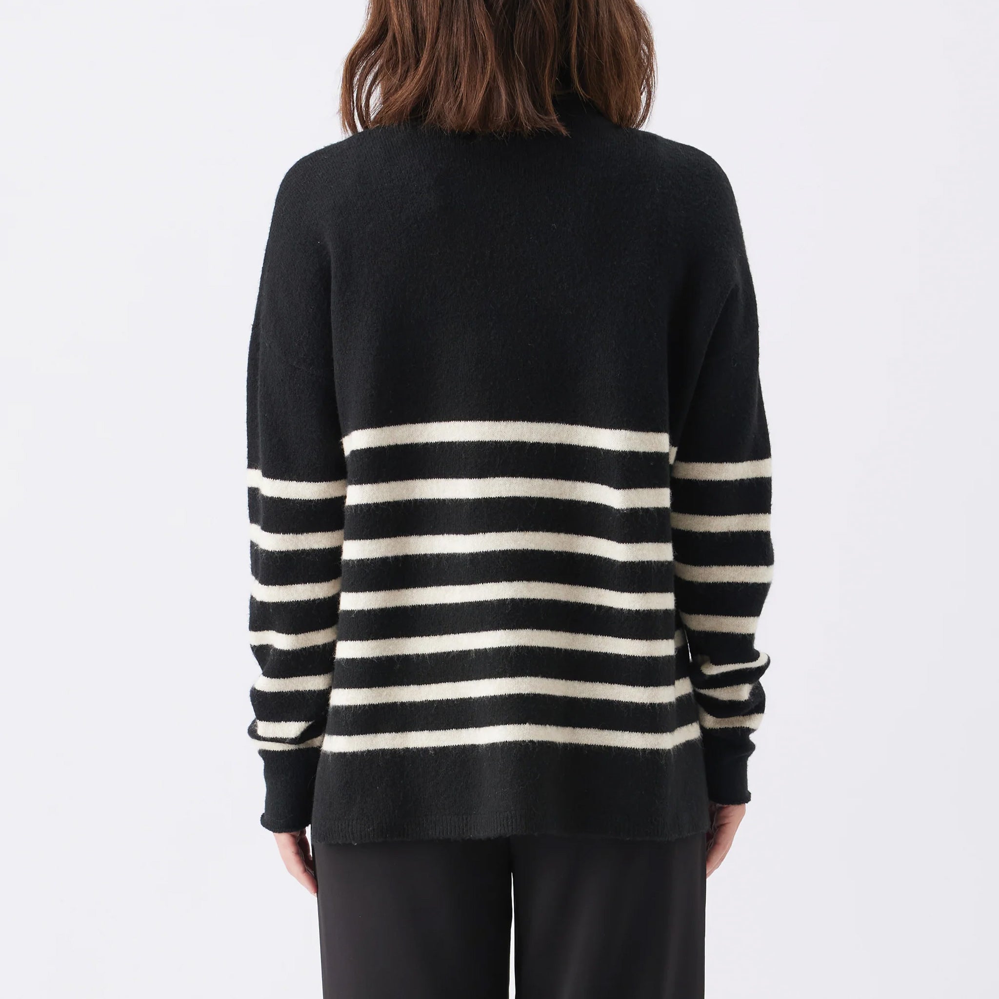 Gerrie Nursing Knit in Black & Vanilla