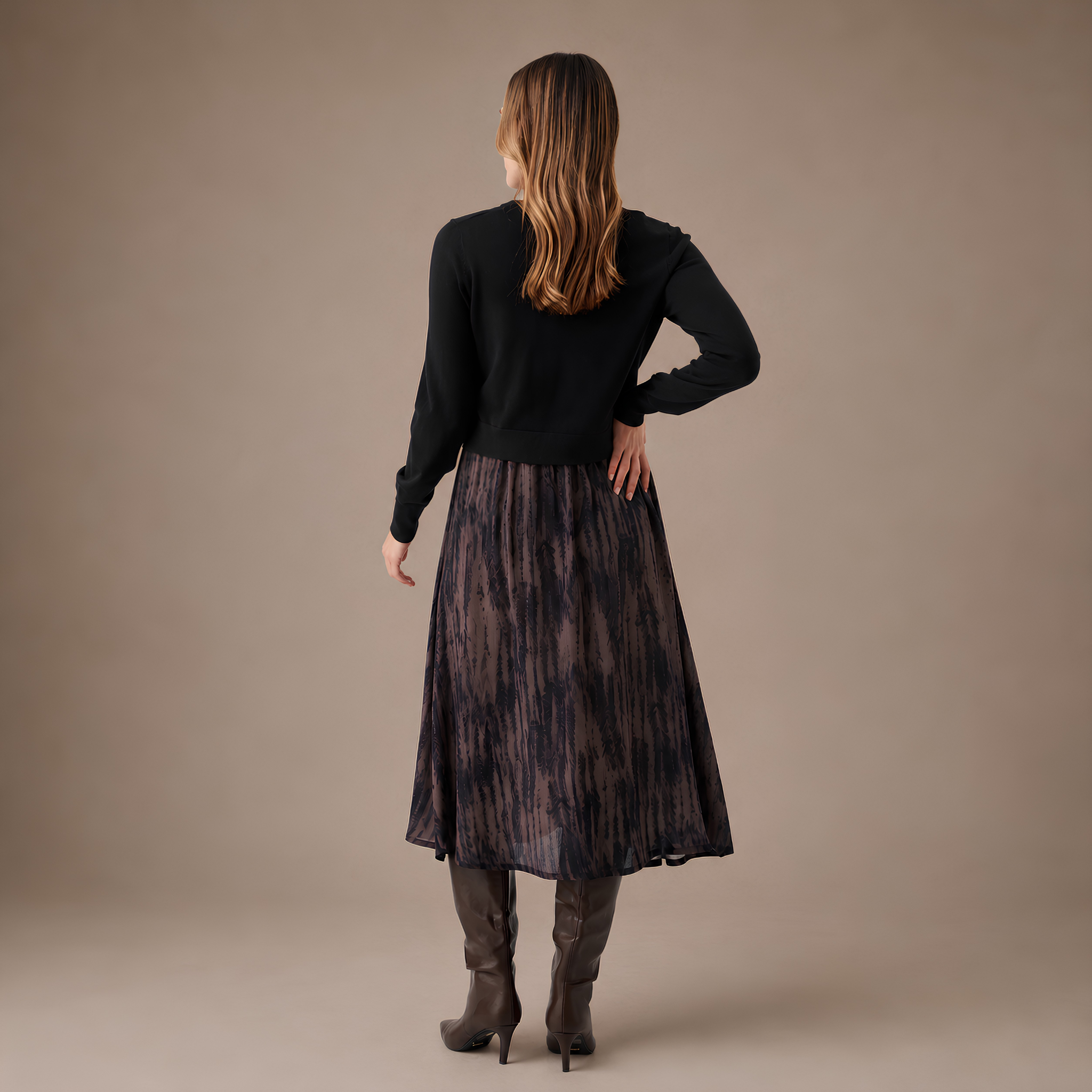 Maia Maternity & Nursing 2-in-1 Dress in Black / Mocha