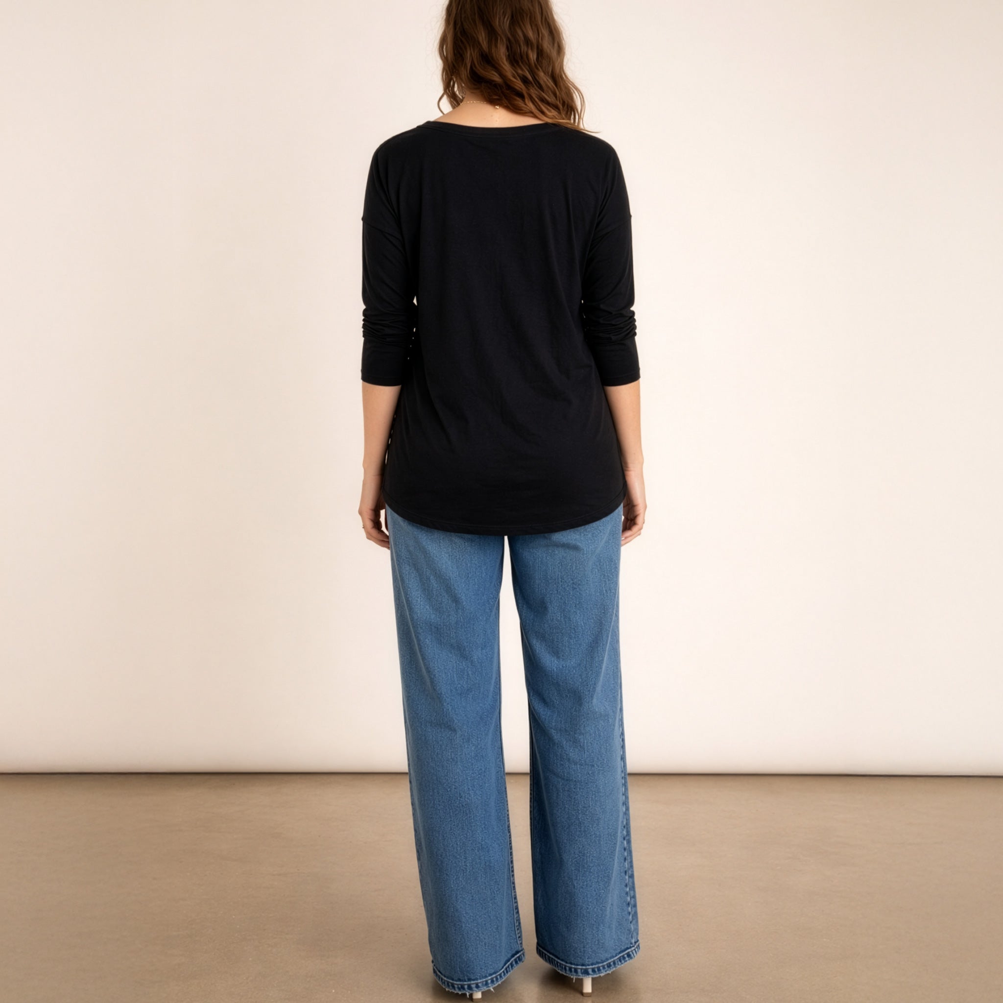 Long Sleeve Janis Tee in Black