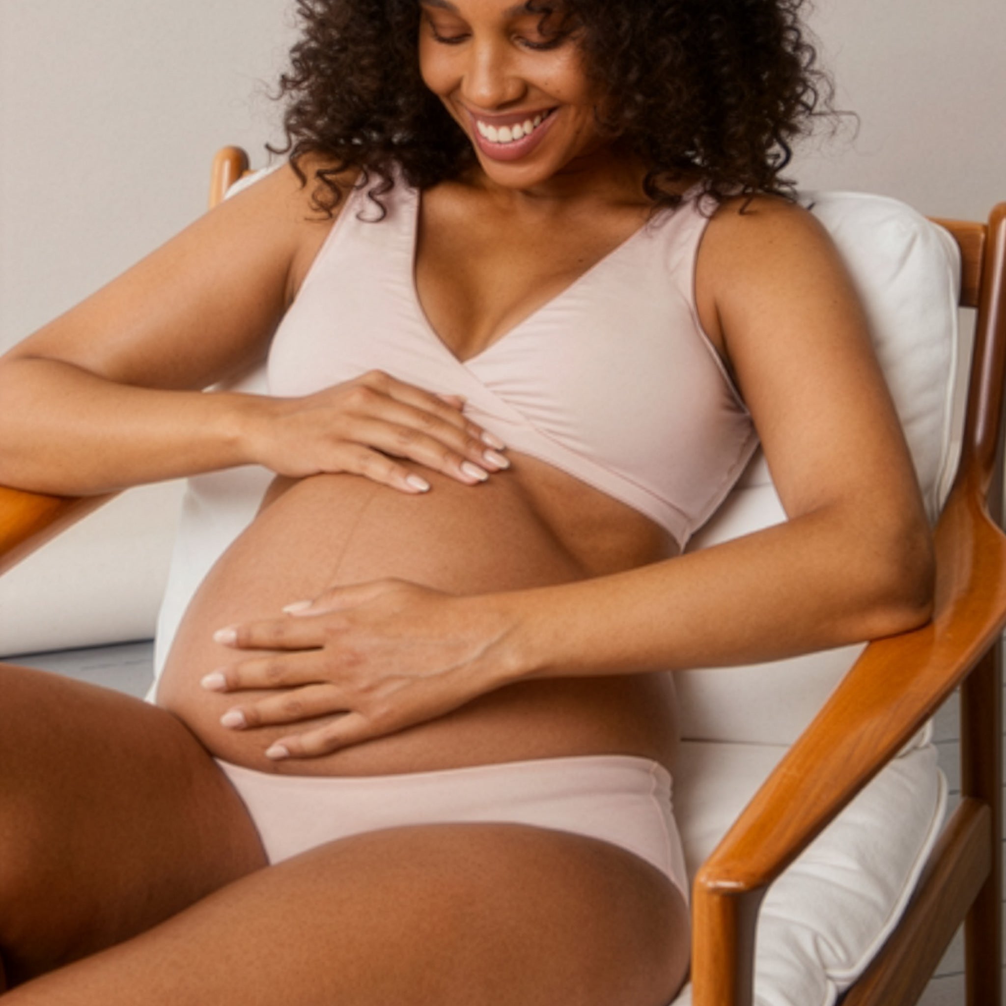 Low Waist Maternity Panties in Soft Pink