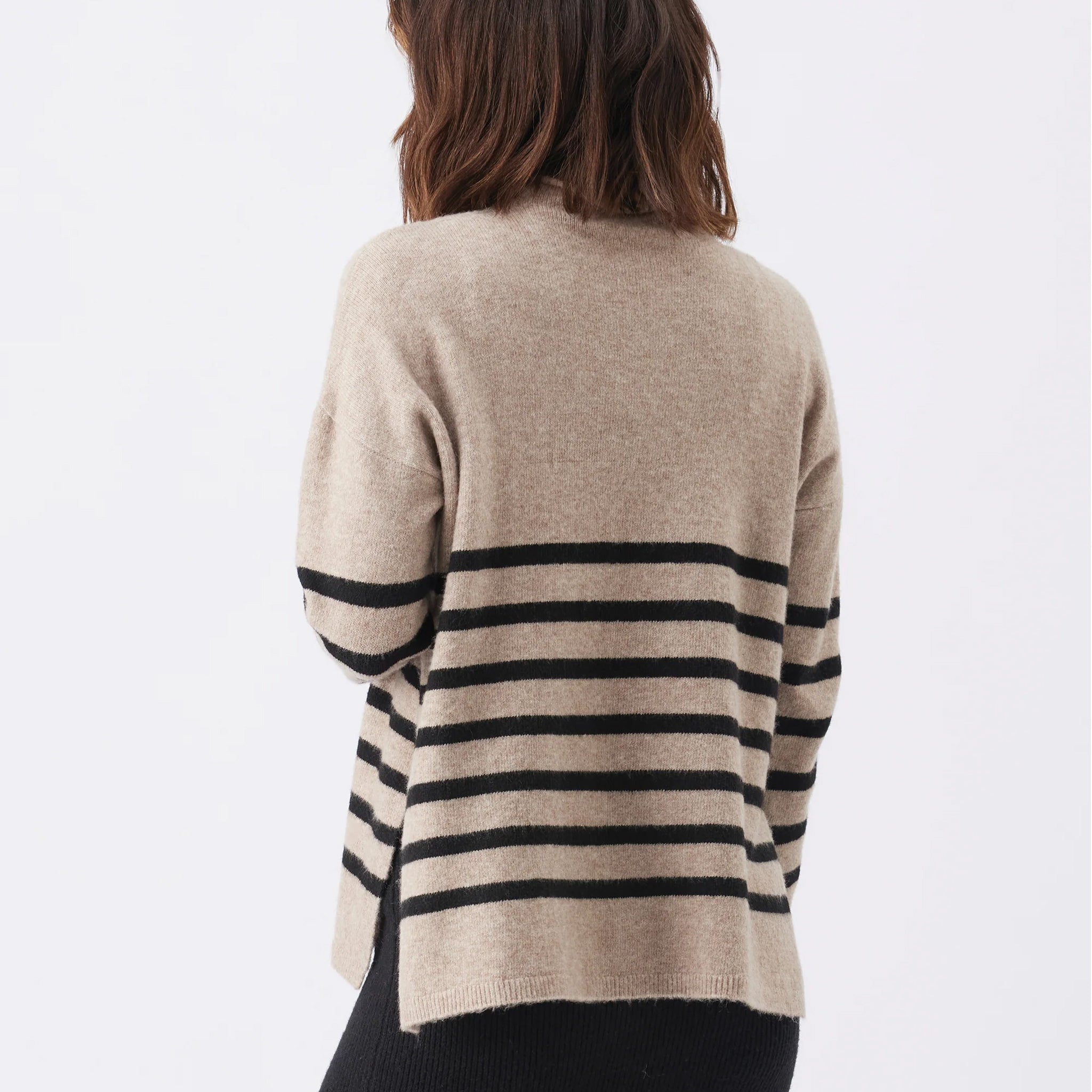 Gerrie Nursing Knit in Mocha & Black