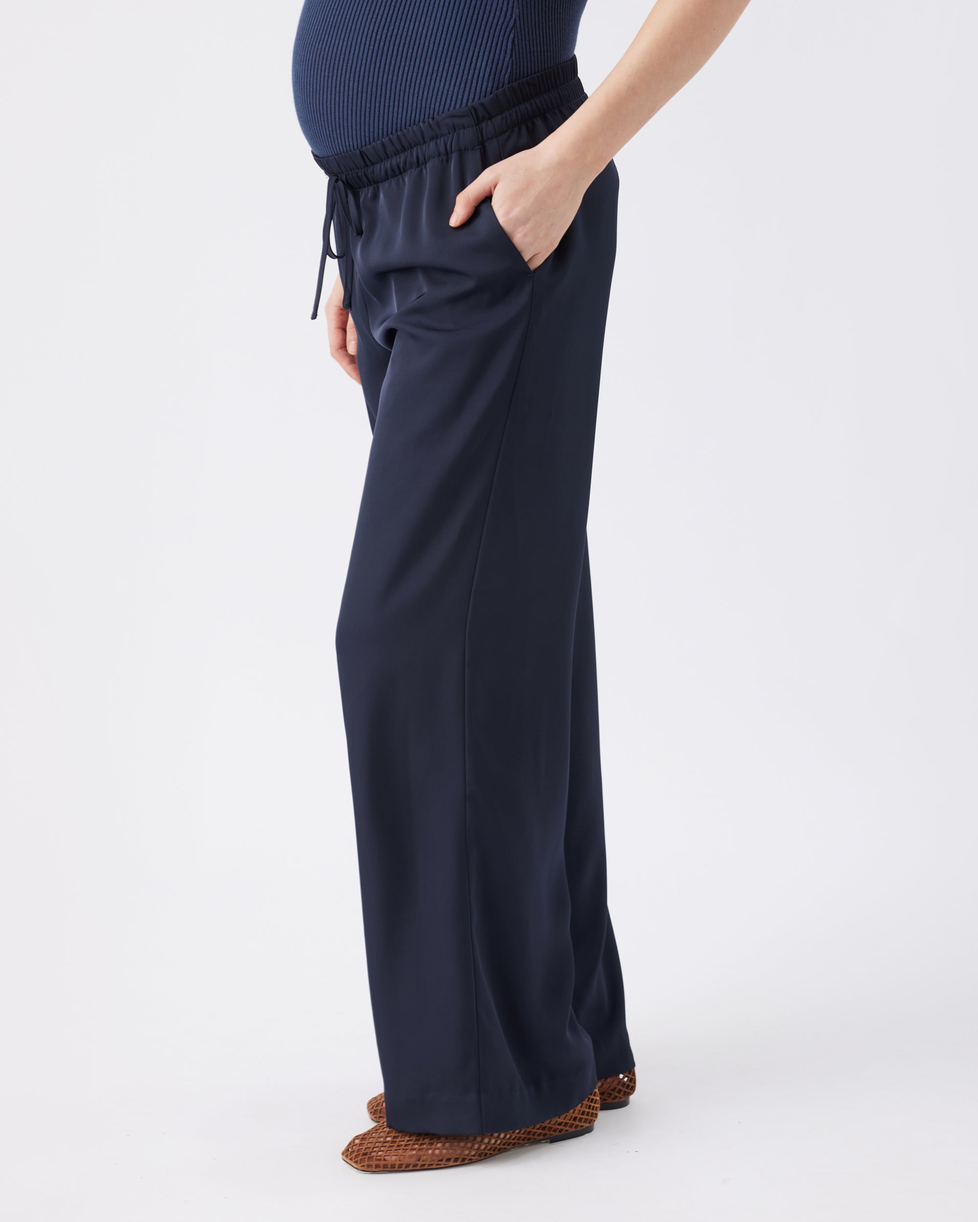 Tamara Satin Pull-On Pant in Midnight