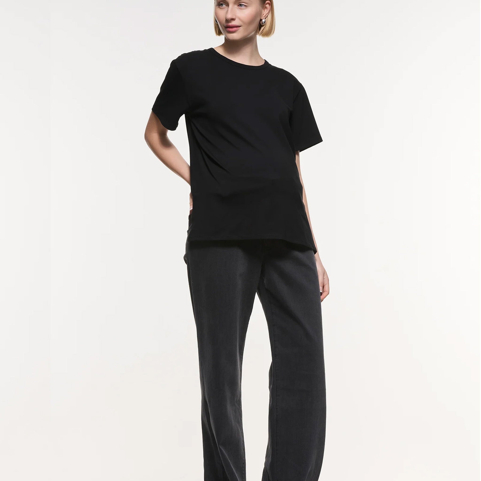 Relaxed Wide Leg Maternity Jeans in Washed Black