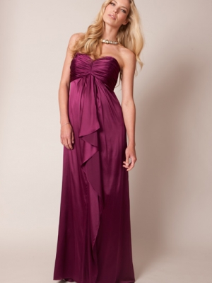 Seraphine maternity evening gown in Magenta